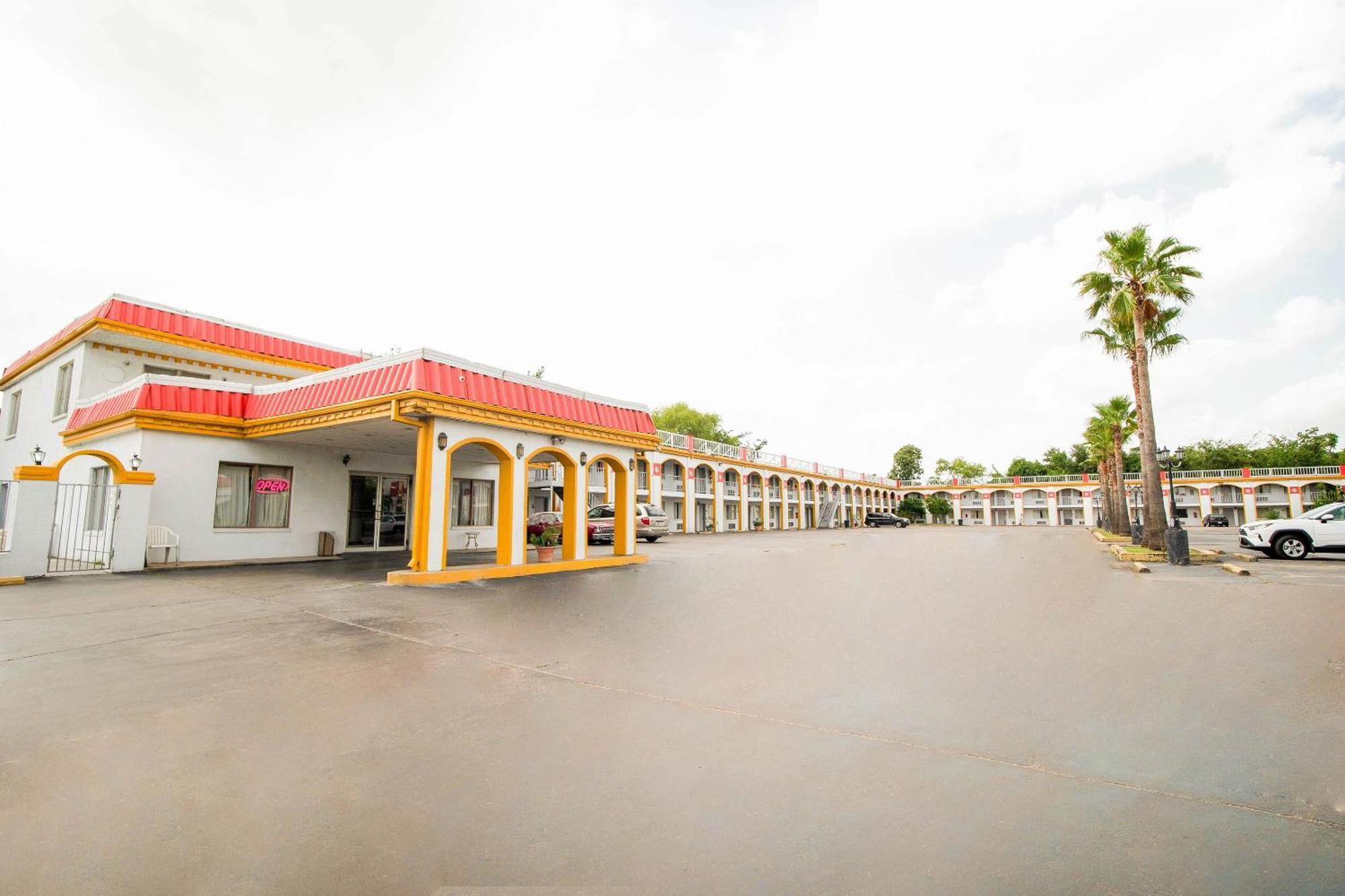 Hotel O Houston East Channelview I-10 Εξωτερικό φωτογραφία