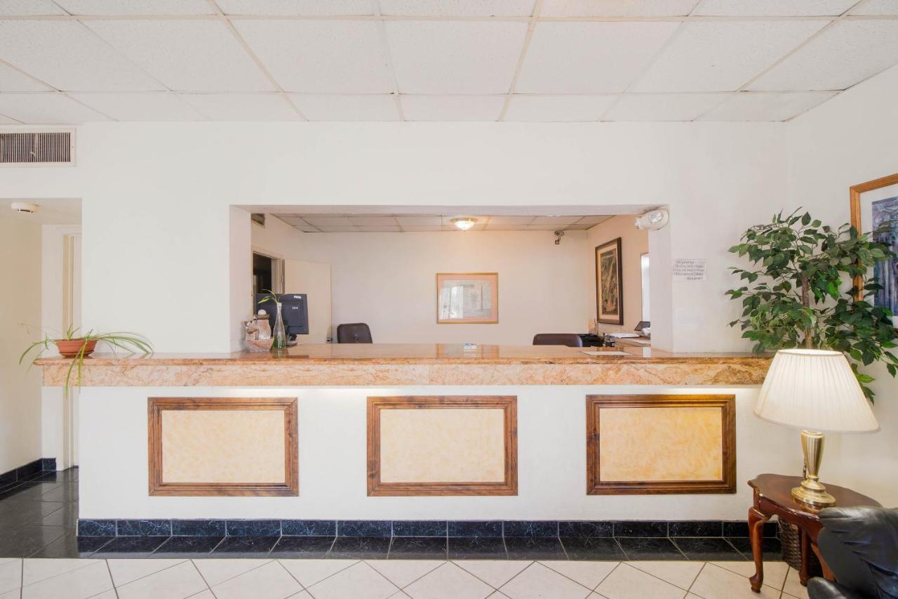 Hotel O Houston East Channelview I-10 Εξωτερικό φωτογραφία
